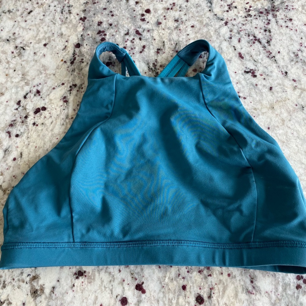 LIKE NEW lululemon strappy back sports bra